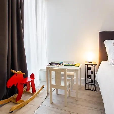 D&e Paris-disney: 5-bedroom With Netflix Apartment Champs-Sur-Marne