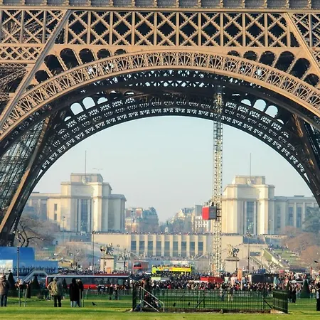 D&e Paris-disney: 5-bedroom With Netflix Apartment Champs-Sur-Marne