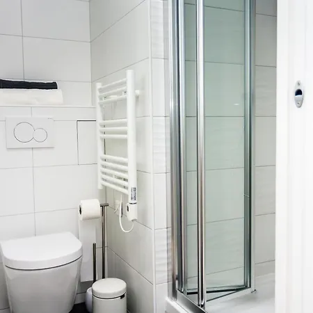 D&e Paris-disney: 5-bedroom With Netflix Apartment Champs-Sur-Marne