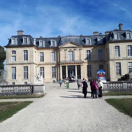 Apartment D&e Paris-disney: 5-bedroom With Netflix